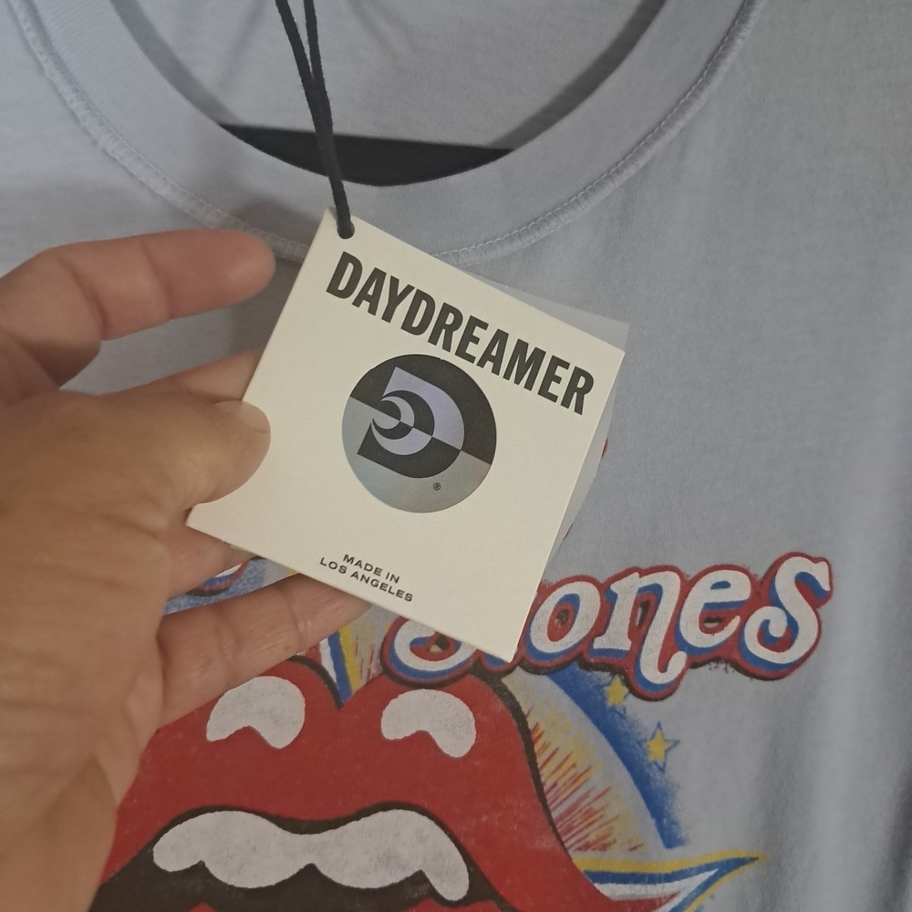Daydreamer Rolling Stones 1981 Tour Graphic‎ Tee Womens Medium Lightweight Soft - Picture 9 of 14